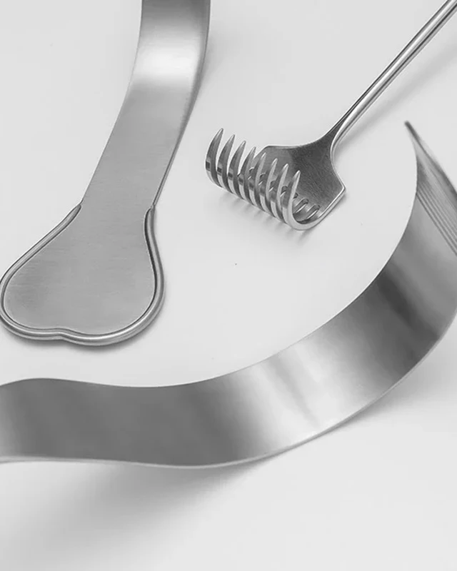 Cirugía de Cabeza y Retractores